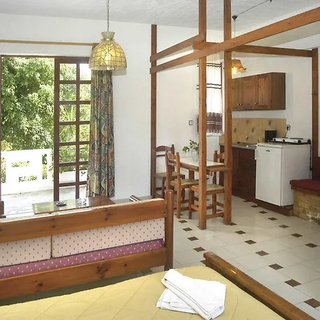 Proimos Apartments